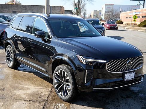 New 2026 Volvo XC90 B6 Plus w/ Protection Package Premier image 4