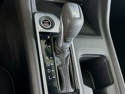 Used 2025 Nissan Sentra SV image 24