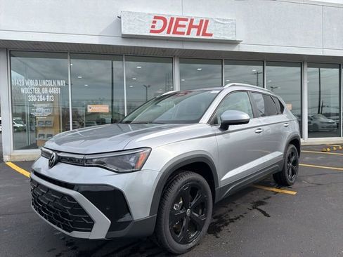 New 2025 Volkswagen Taos SEL AWD/4WD image 1