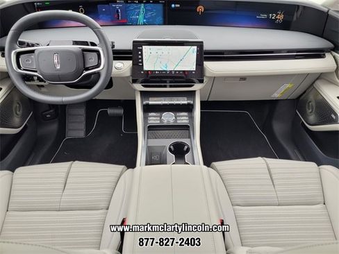 New 2026 Lincoln Nautilus Reserve image 8