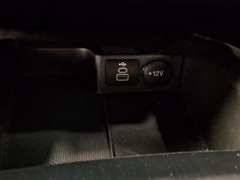 Used 2025 Ford Escape ST-Line AWD/4WD image 16