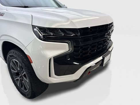 Used 2024 Chevrolet Tahoe Z71 w/ Luxury Package AWD/4WD image 17