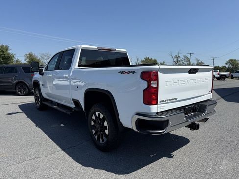 Used 2020 Chevrolet Silverado 2500 LT w/ Texas Edition AWD/4WD image 4