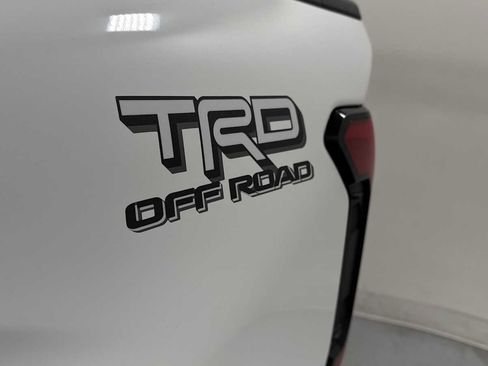 Used 2024 Toyota Tacoma TRD Off-Road image 27