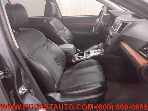 Used 2014 Subaru Outback 2.5i Limited image 14