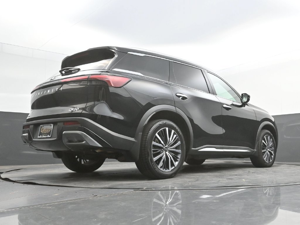 Used 2023 INFINITI QX60 Sensory AWD/4WD image 41