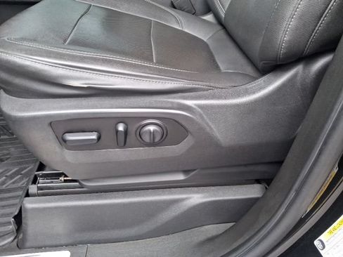 Used 2021 Chevrolet Silverado 1500 LTZ AWD/4WD image 21