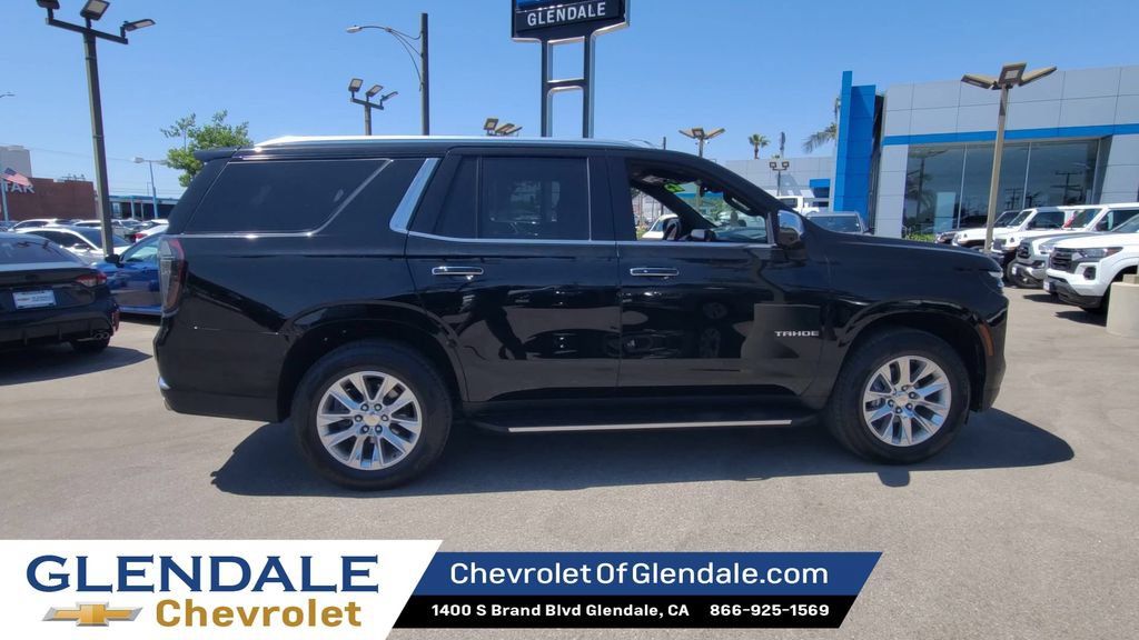 Certified 2025 Chevrolet Tahoe Premier AWD/4WD image 9