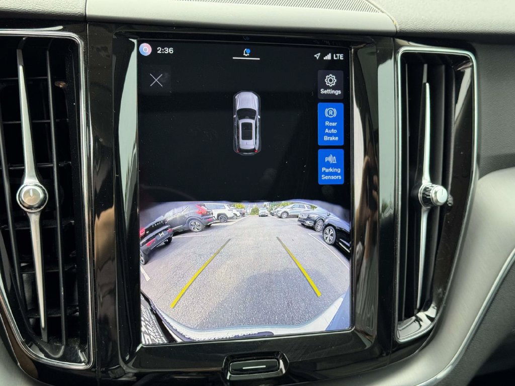 Certified 2024 Volvo XC60 B5 Core w/ Protection Package Premier AWD/4WD image 26