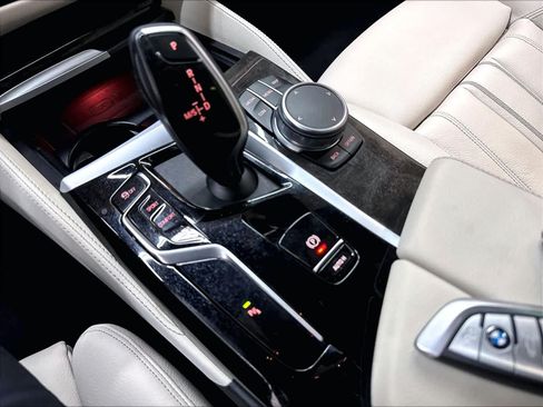 Used 2023 BMW 540i w/ M Sport Package RWD image 36