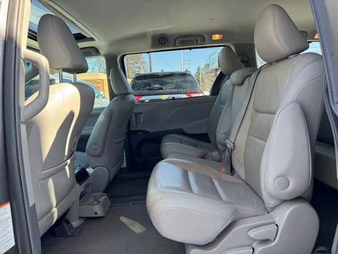 Used 2016 Toyota Sienna XLE w/ XLE Navigation Package image 14