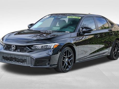 Used 2025 Honda Civic Sport image 3