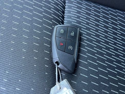 Used 2025 Chevrolet Equinox LT FWD image 21