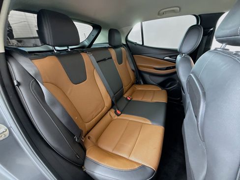 Used 2020 Buick Encore GX Essence image 24