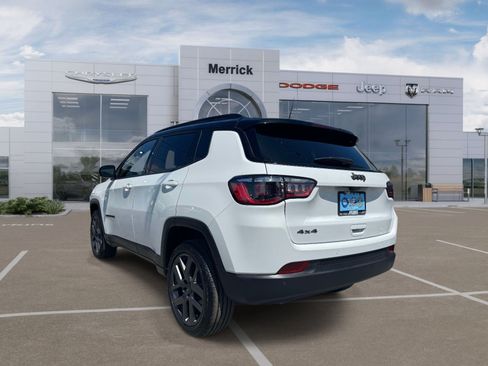 Used 2026 Jeep Compass Limited AWD/4WD image 8