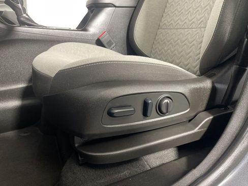 Used 2022 Chevrolet Equinox LS AWD/4WD image 11