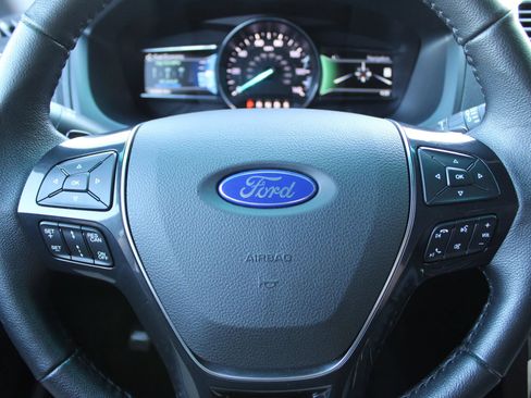 Used 2016 Ford Explorer Limited w/ Equipment Group 301A AWD/4WD image 15