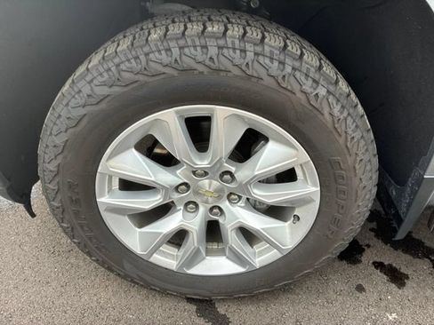 Used 2021 Chevrolet Silverado 1500 Custom RWD image 13