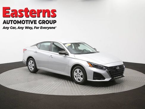 Used 2024 Nissan Altima 2.5 S FWD image 47