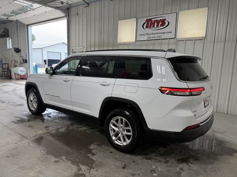 Used 2025 Jeep Grand Cherokee L Laredo w/ Luxury Tech Group I AWD/4WD image 13