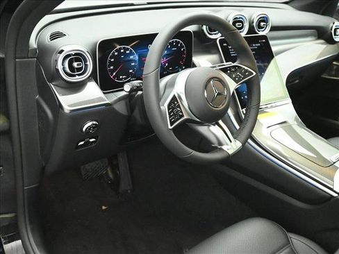 Certified 2026 Mercedes-Benz GLC 300 4MATIC image 8