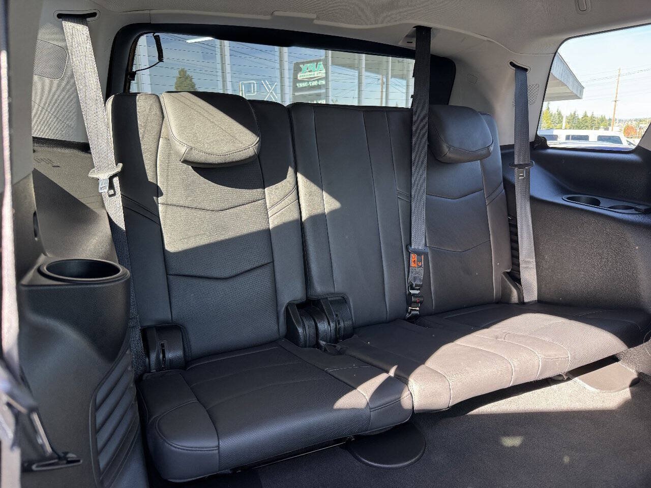 Used 2020 Cadillac Escalade Premium Luxury AWD/4WD image 22