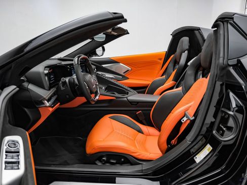 Used 2025 Chevrolet Corvette Z06 RWD image 47