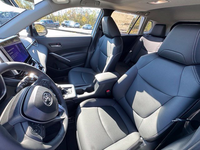 New 2026 Toyota Corolla Cross XLE w/ Convenience Package AWD/4WD image 15