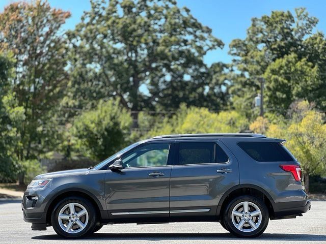 Used 2019 Ford Explorer XLT w/ Equipment Group 202A FWD image 8