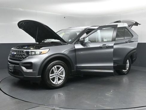 Used 2022 Ford Explorer XLT w/ Class IV Trailer Tow Package AWD/4WD image 55