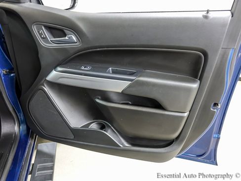 Used 2019 Chevrolet Colorado LT w/ Colorado RST Special Edition image 24