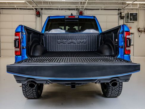 Used 2023 RAM 1500 Big Horn AWD/4WD image 9