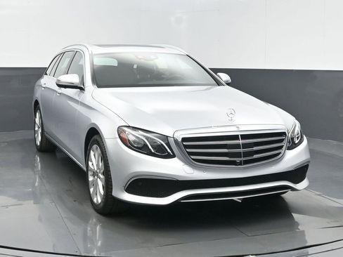 Used 2020 Mercedes-Benz E 450 4MATIC Wagon w/ Premium Package image 1