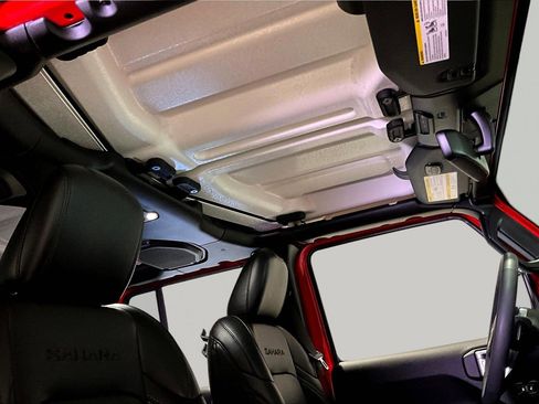 Used 2023 Jeep Wrangler Sahara w/ Cold Weather Group image 27