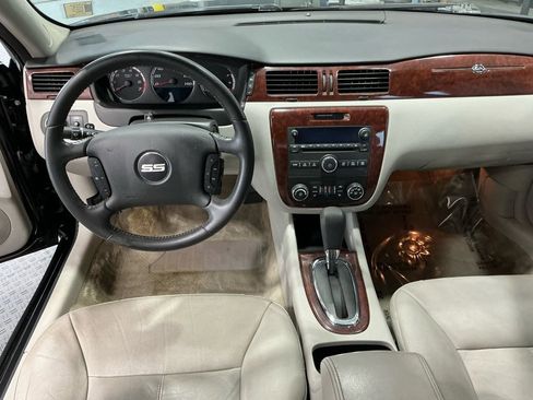 Used 2008 Chevrolet Impala SS w/ Convenience Package image 17