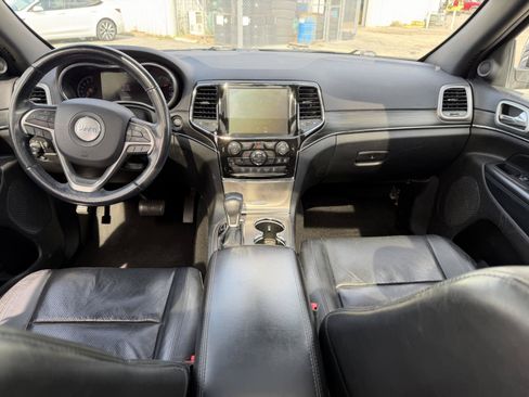 Used 2021 Jeep Grand Cherokee Limited w/ Luxury Group II AWD/4WD image 17