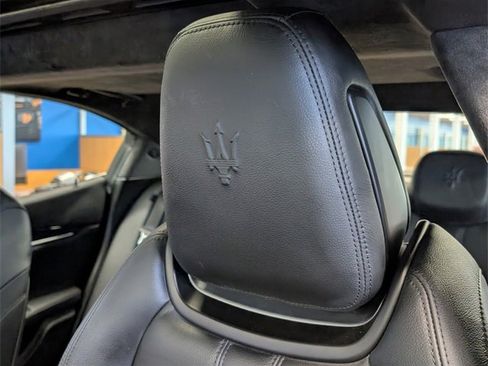 Used 2022 Maserati Ghibli Modena image 20