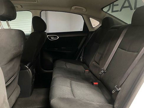 Used 2013 Nissan Sentra SR w/ Premium Pkg image 12