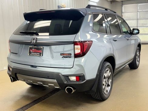 Used 2022 Honda Passport TrailSport image 5