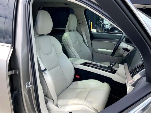 Used 2020 Volvo XC90 T6 Inscription w/ Advanced Package AWD/4WD image 7