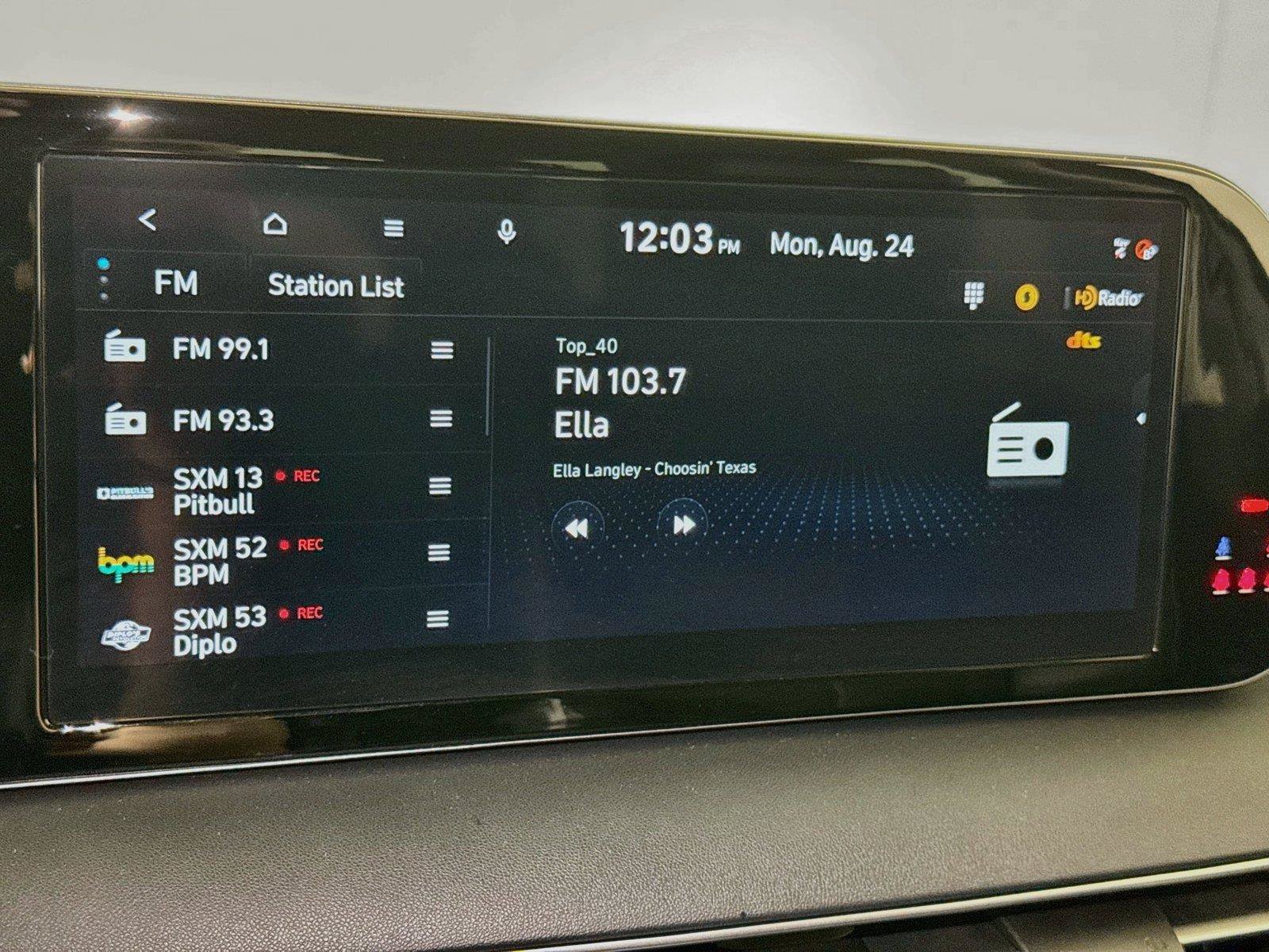 Used 2025 Hyundai Palisade SEL FWD image 13