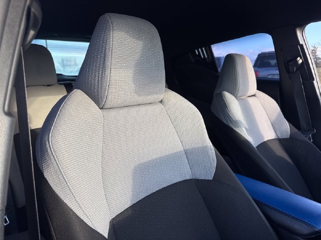 Used 2019 Toyota C-HR XLE FWD image 30