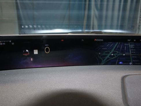 Used 2025 Lincoln Navigator Reserve image 11