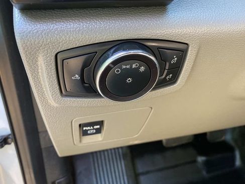 Used 2018 Ford F150 XL w/ Equipment Group 101A Mid RWD image 16