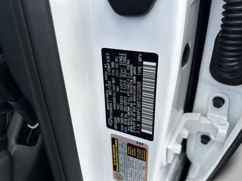 Used 2026 Genesis GV80 2.5T image 37