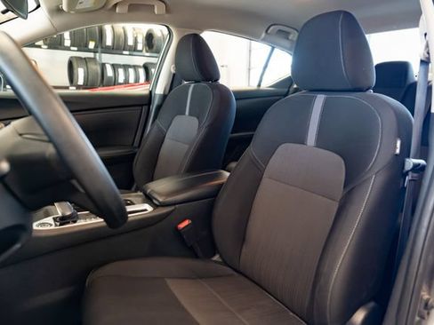 Used 2024 Nissan Sentra SV FWD image 22