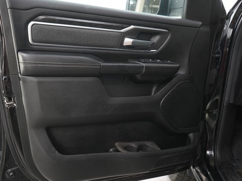 Used 2019 RAM 1500 Big Horn AWD/4WD image 18