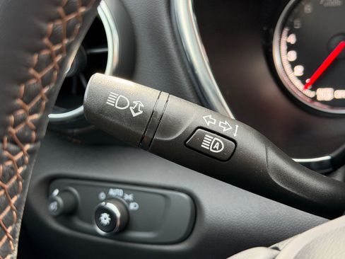 Used 2022 Chevrolet Blazer Premier w/ Convenience Plus Package image 12