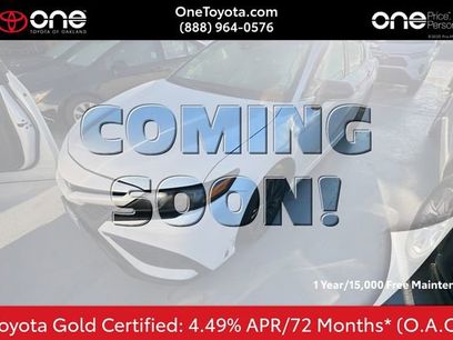 Used 2021 Toyota Camry SE w/ Convenience Package