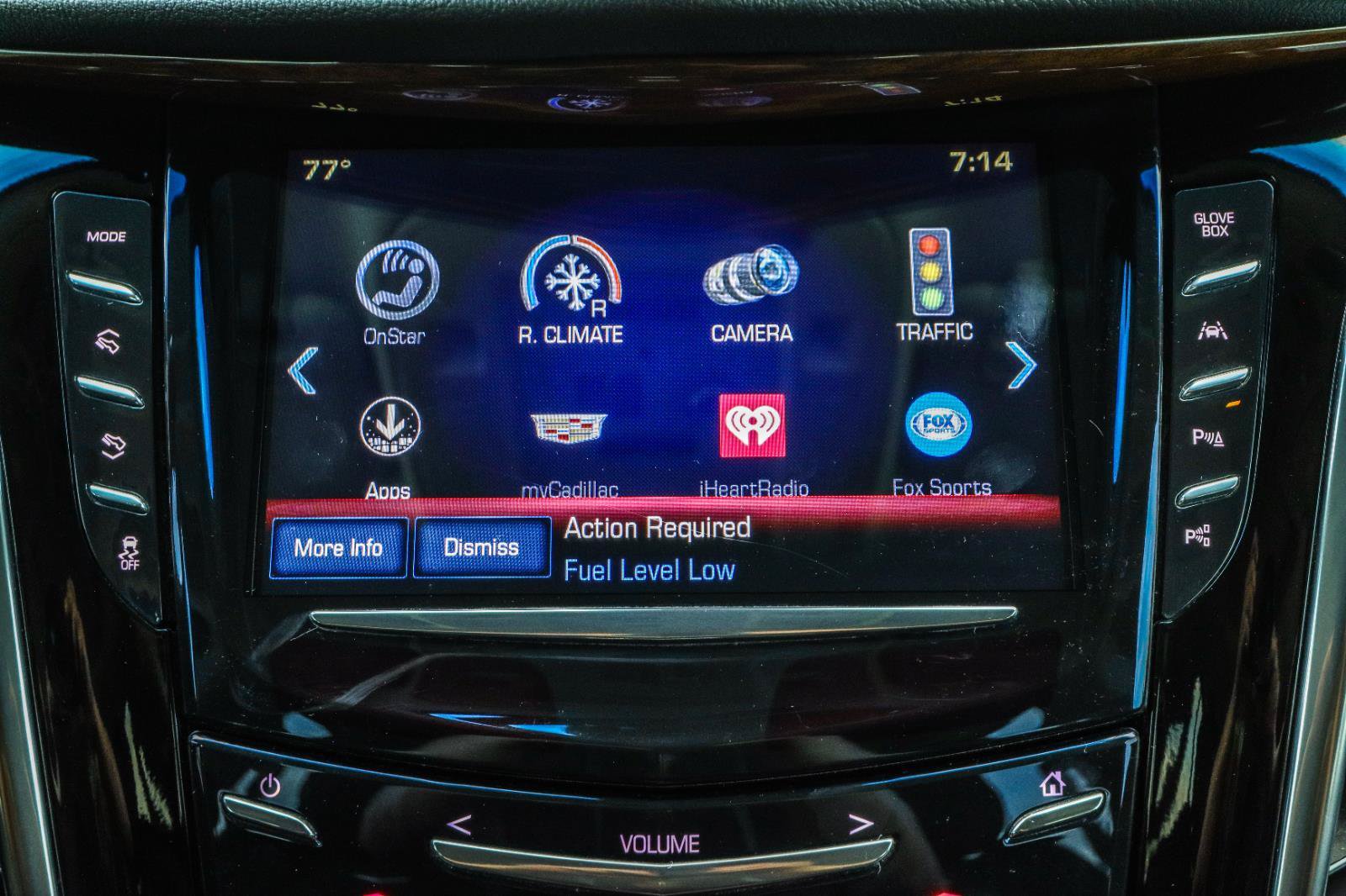 Used 2018 Cadillac Escalade Luxury AWD/4WD image 10